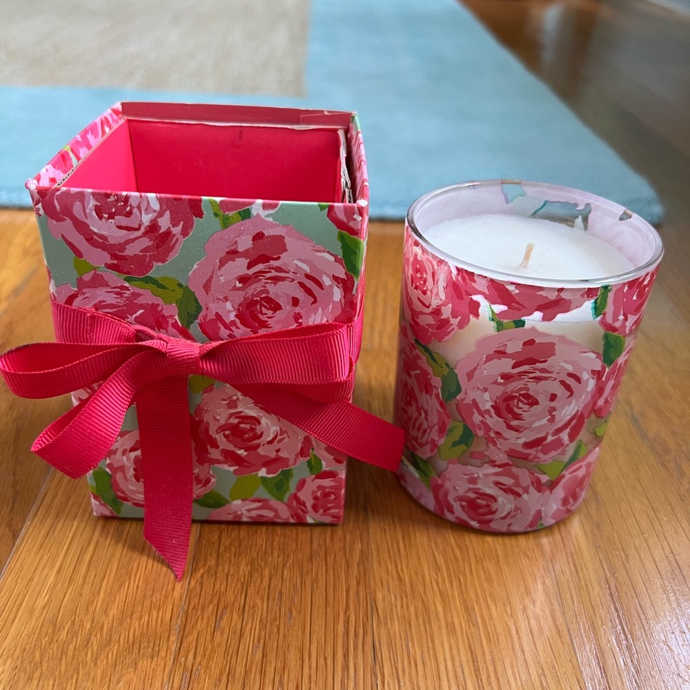 NWOT Lilly Pulitzer First Impressions Candle and Box